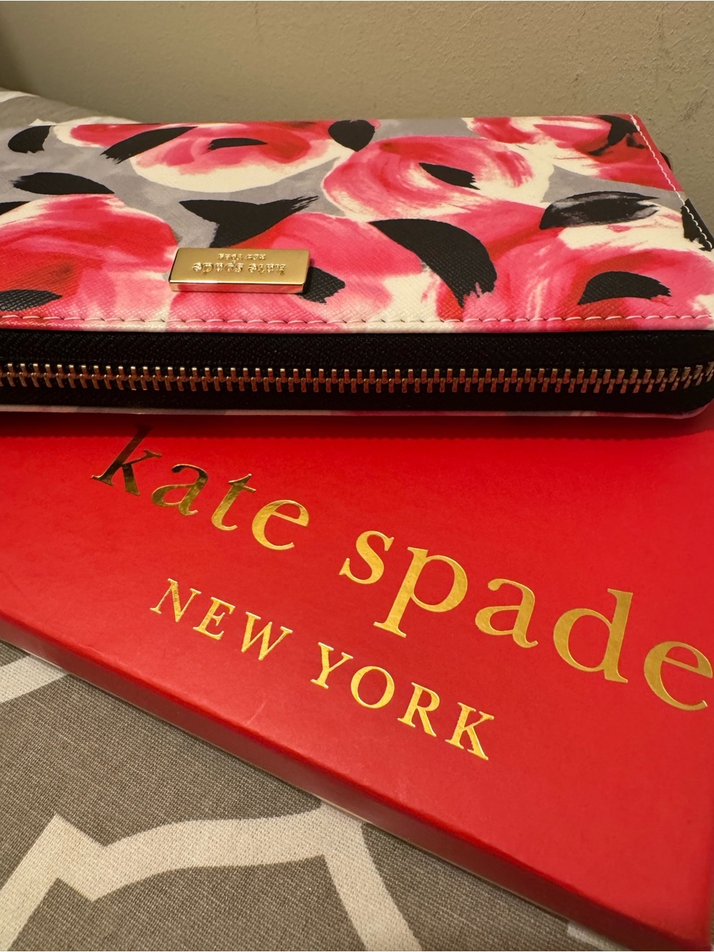NWT Kate Spade Shore Street Rosebed Lacey Zip Around Wallet BOX INCLUDED
